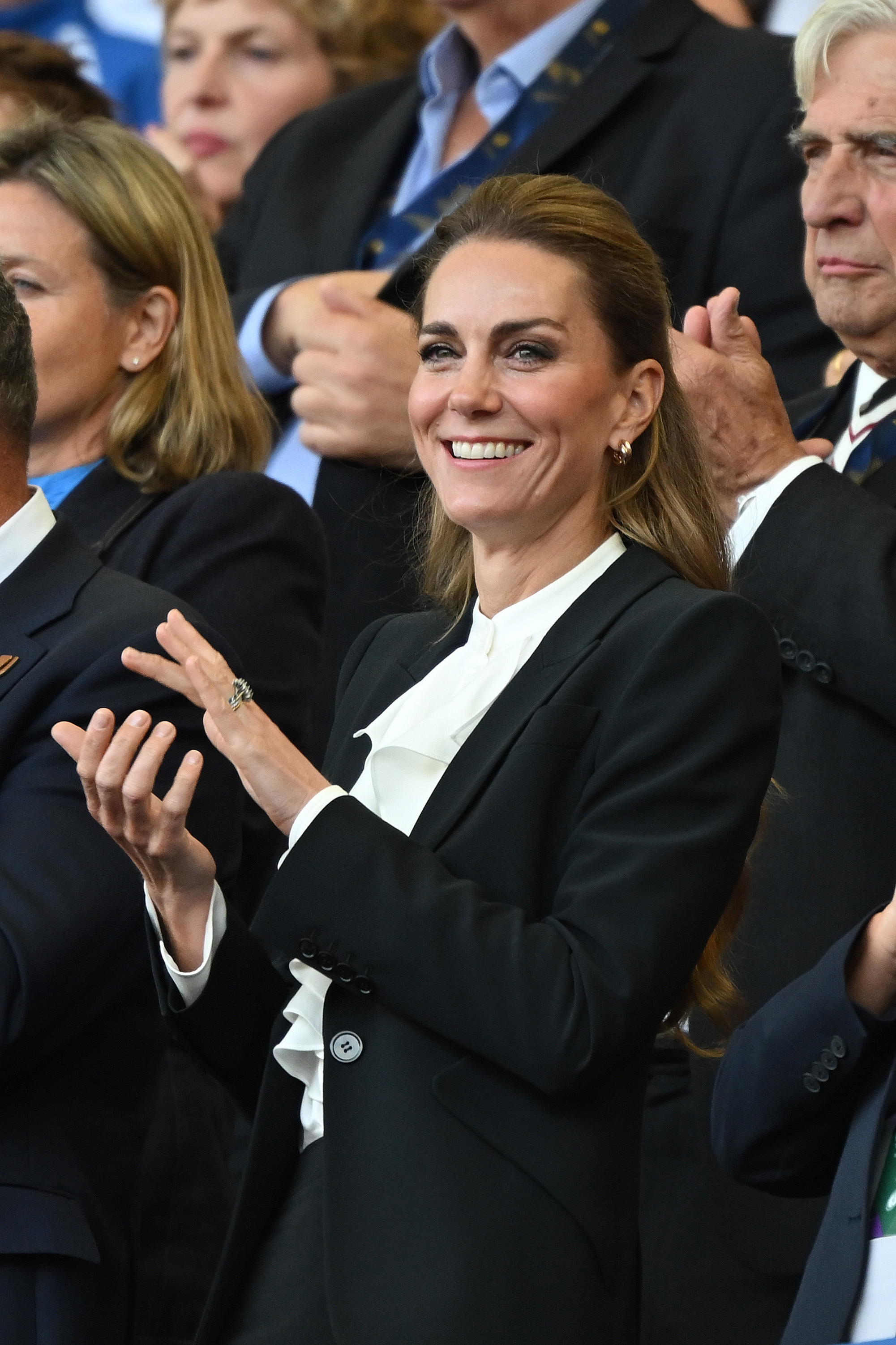 Kate Middleton seemingly brings back brunette hair after blond debut