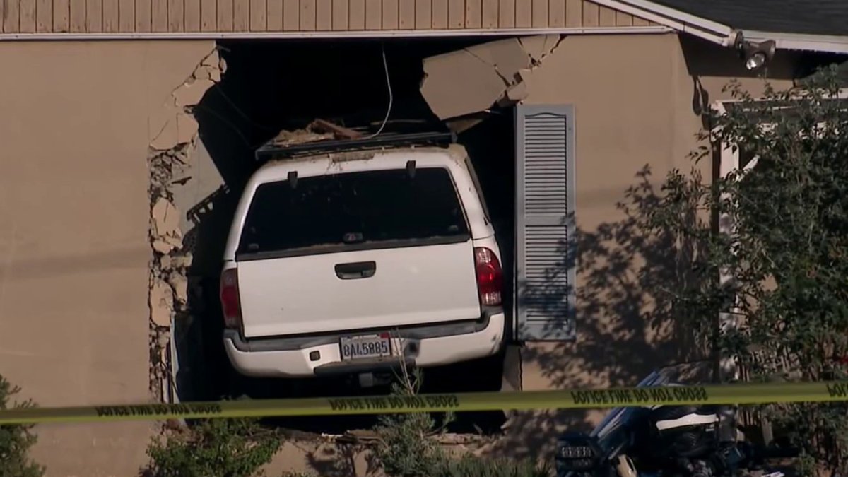 Police ID driver, his wife who was killed after Toyota plowed into Bay Park home