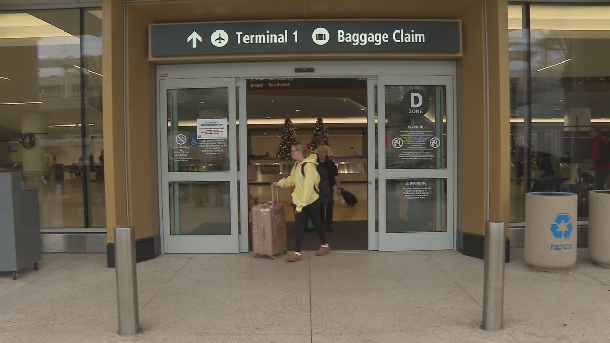 Holiday travel puts new Terminal One at San Diego International to the test