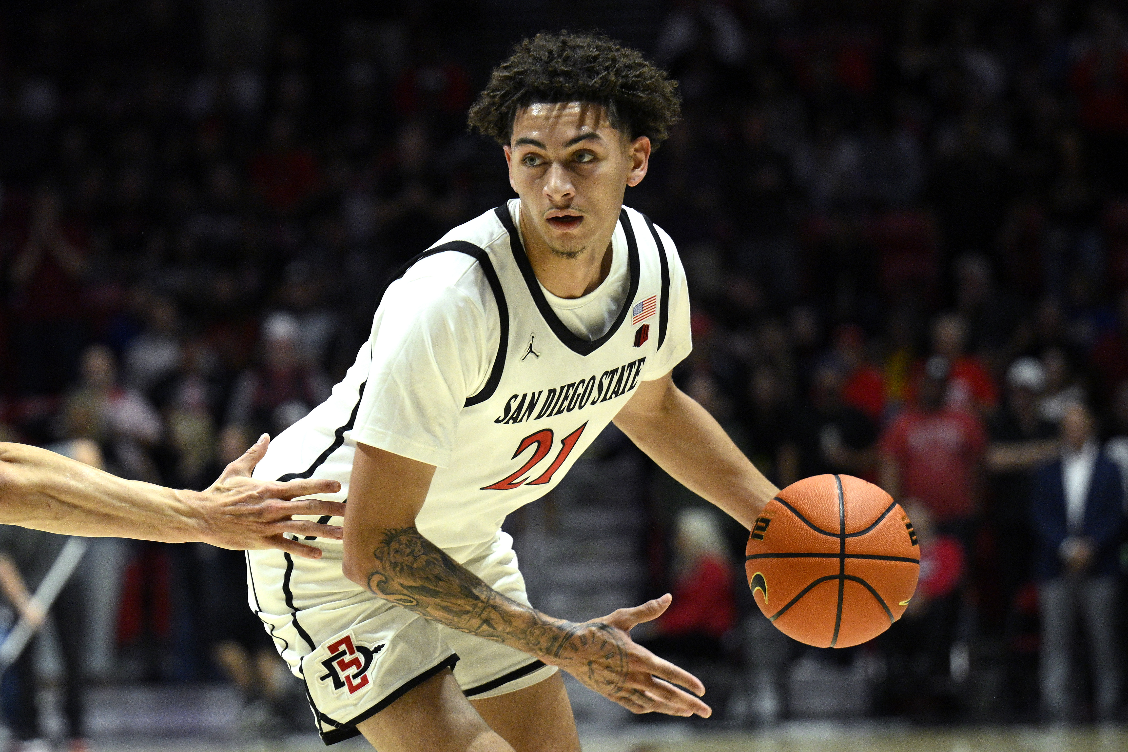 San Diego State Aztecs beat New Mexico alone in 1st place in MWC
