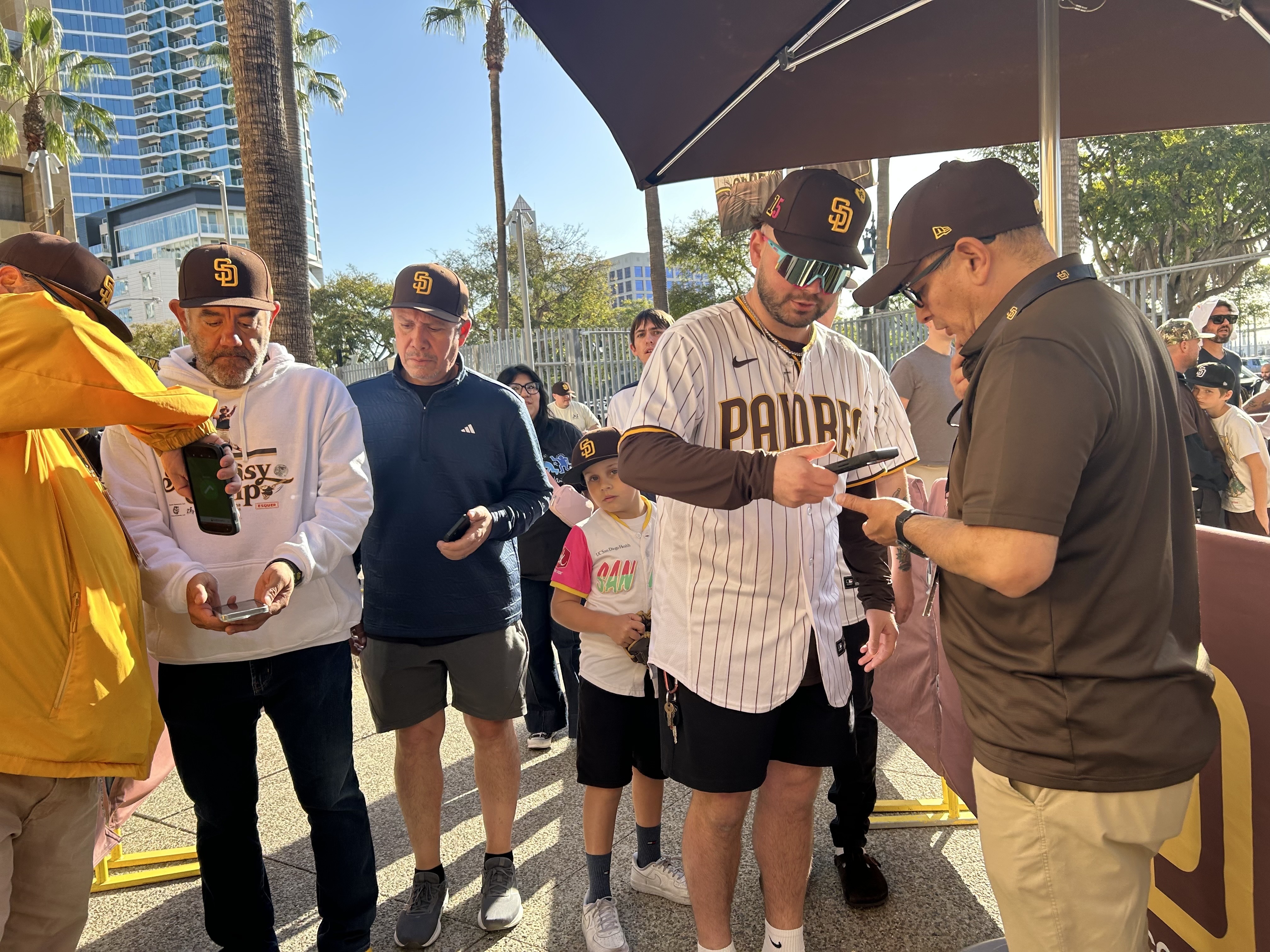Baseball back at Petco Park Saturday with Padres FanFest 2026