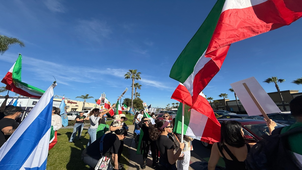Dozens protest in Clairemont against Iran's government amid continued unrest