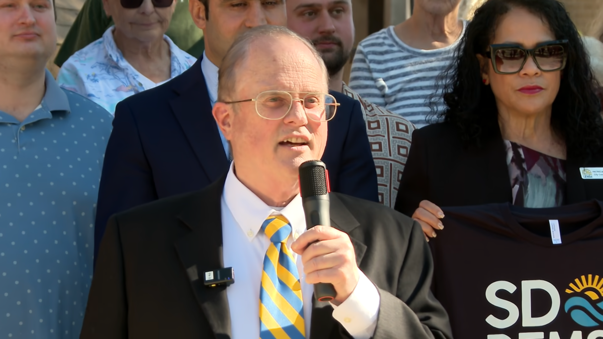 Longtime El Cajon City Councilman renounces Republican Party, becomes Democrat