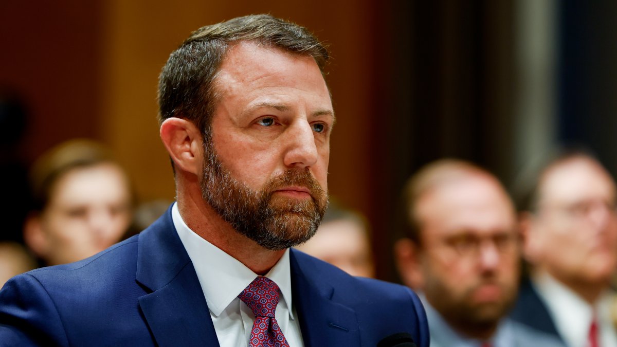 Trump’s DHS pick Markwayne Mullin grilled at confirmation hearing – NBC ...