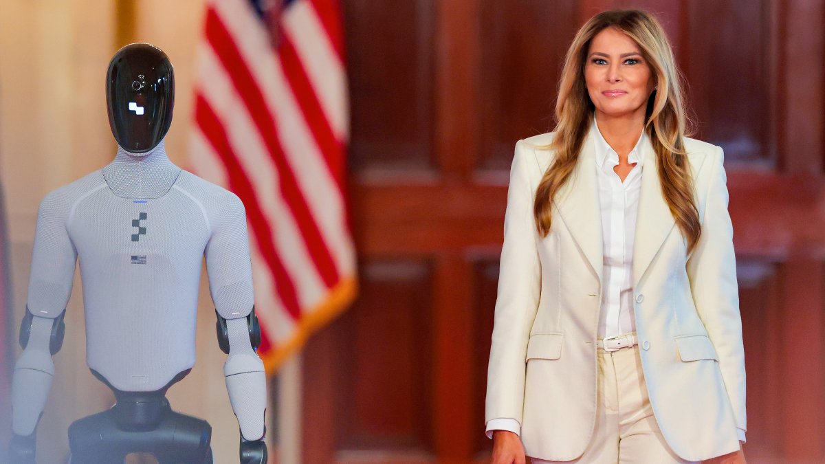 Melania Trump walks side-by-side with humanoid robot at White House summit