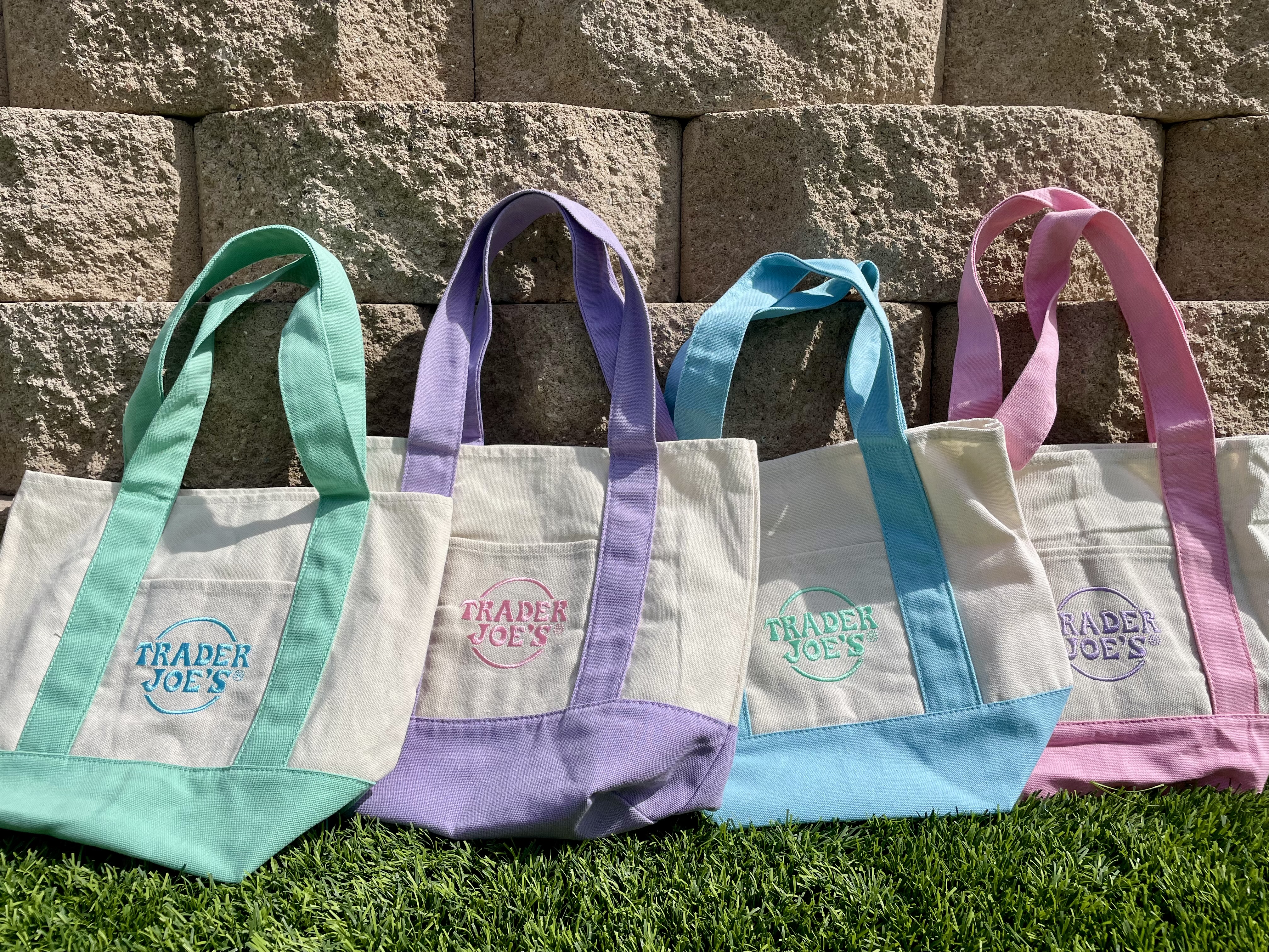 New Trader Joe's viral tote bags are coming. See the colors