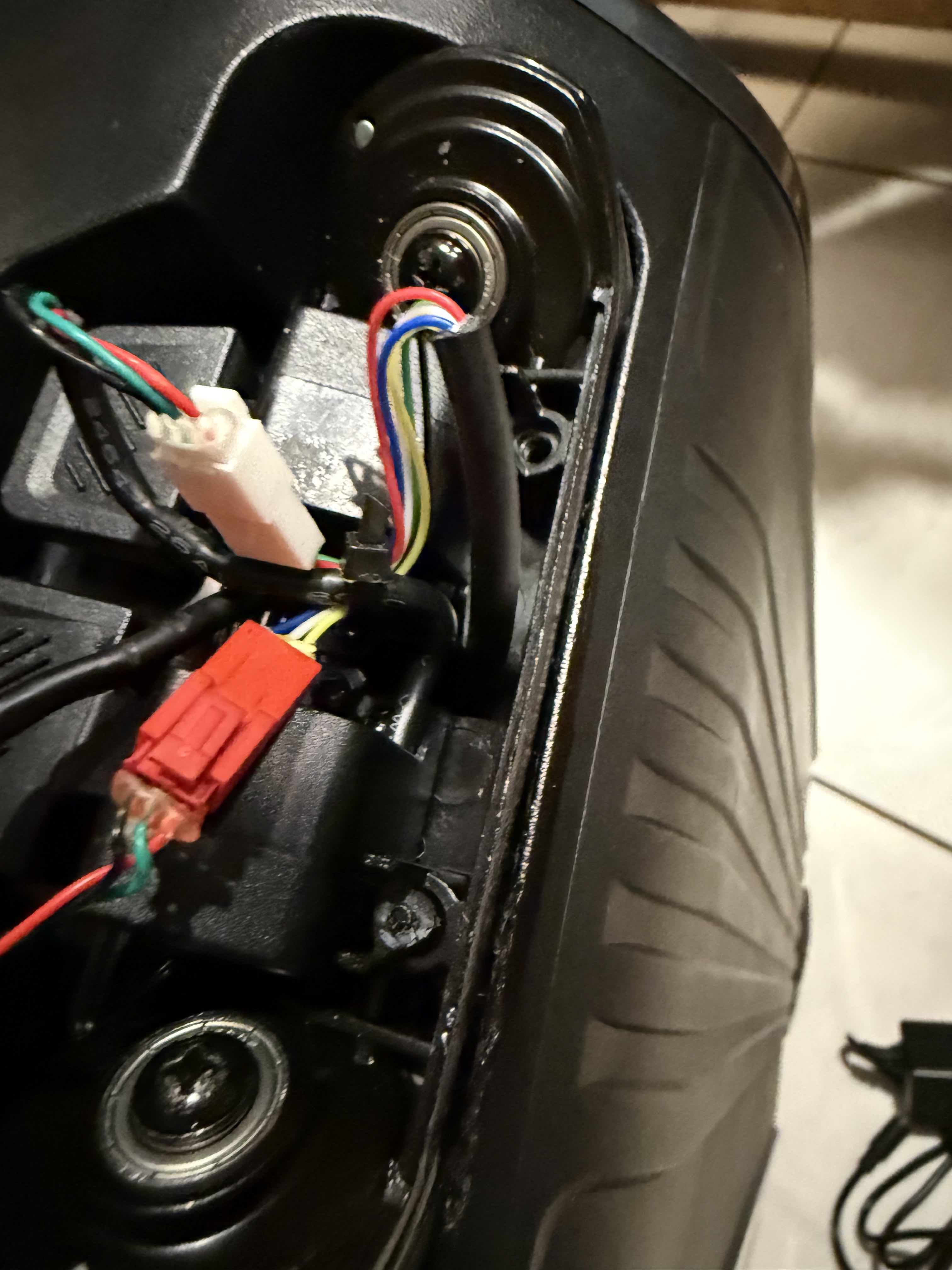 Damaged luggage dispute leads to Amazon account lockout for La Jolla woman