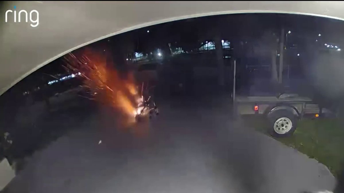Wheelcahir Exploding Video shows electric wheelchair exploding in Hollywood driveway – NBC 7 ...
