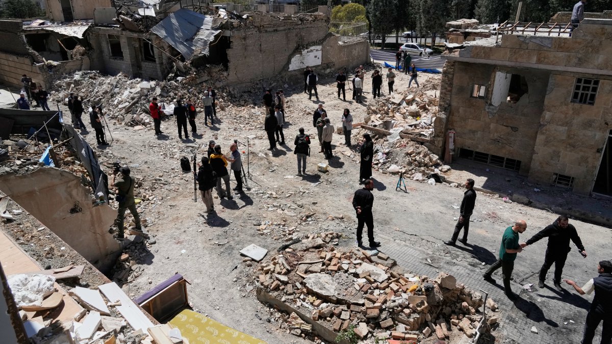 Live updates: 1 crew member rescued after U.S. fighter jet goes down in Iran