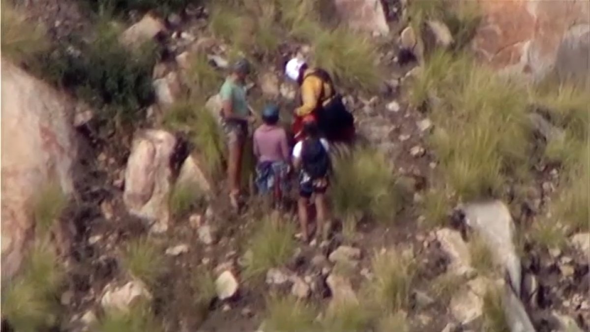 Watch LIVE — Mountain climbers on El Cap call for rescue