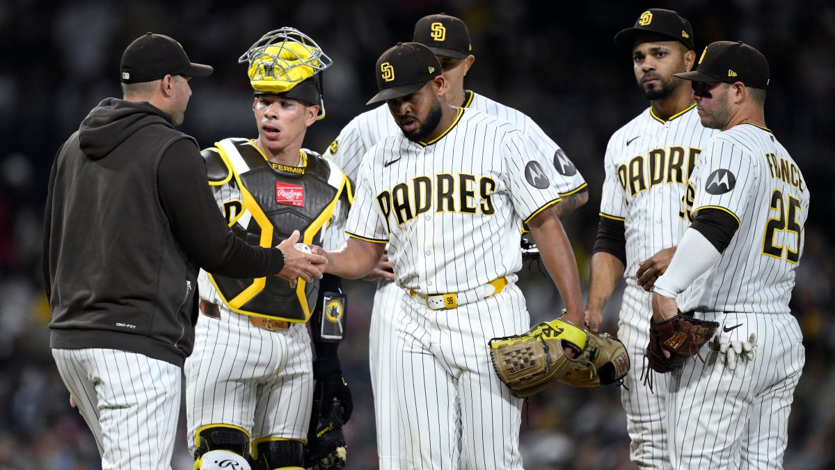 Harper, Realmuto and Turner hit home runs in Phillies' 4-3 win over Padres