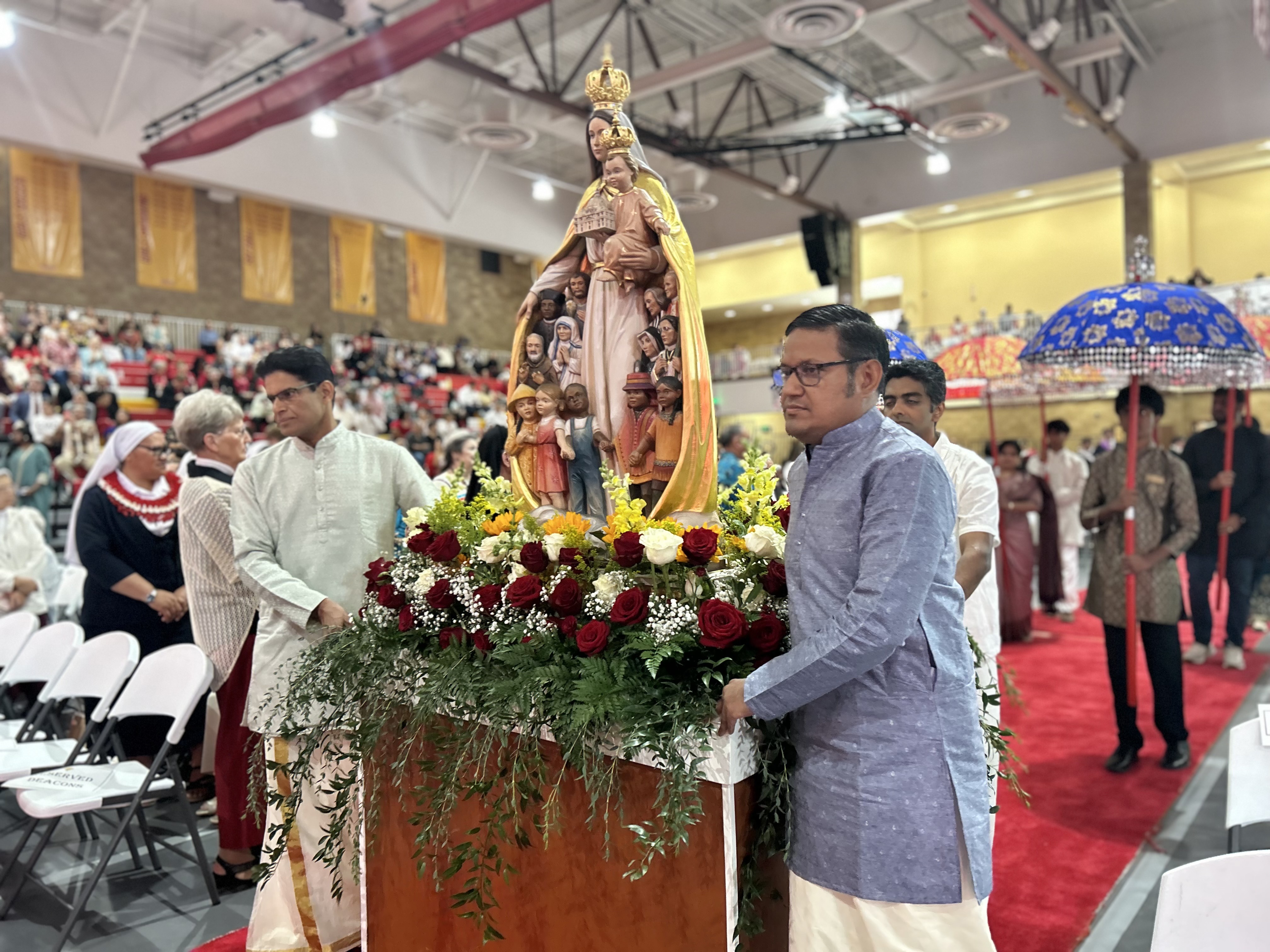 Hundreds of Catholics gather in Carmel Valley for multicultural Pentecost Mass
