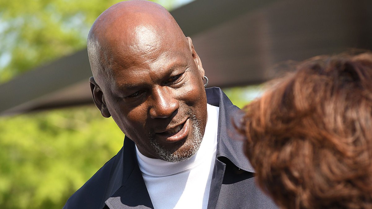 Hospice patient gets surprise video call from a former student: Michael Jordan