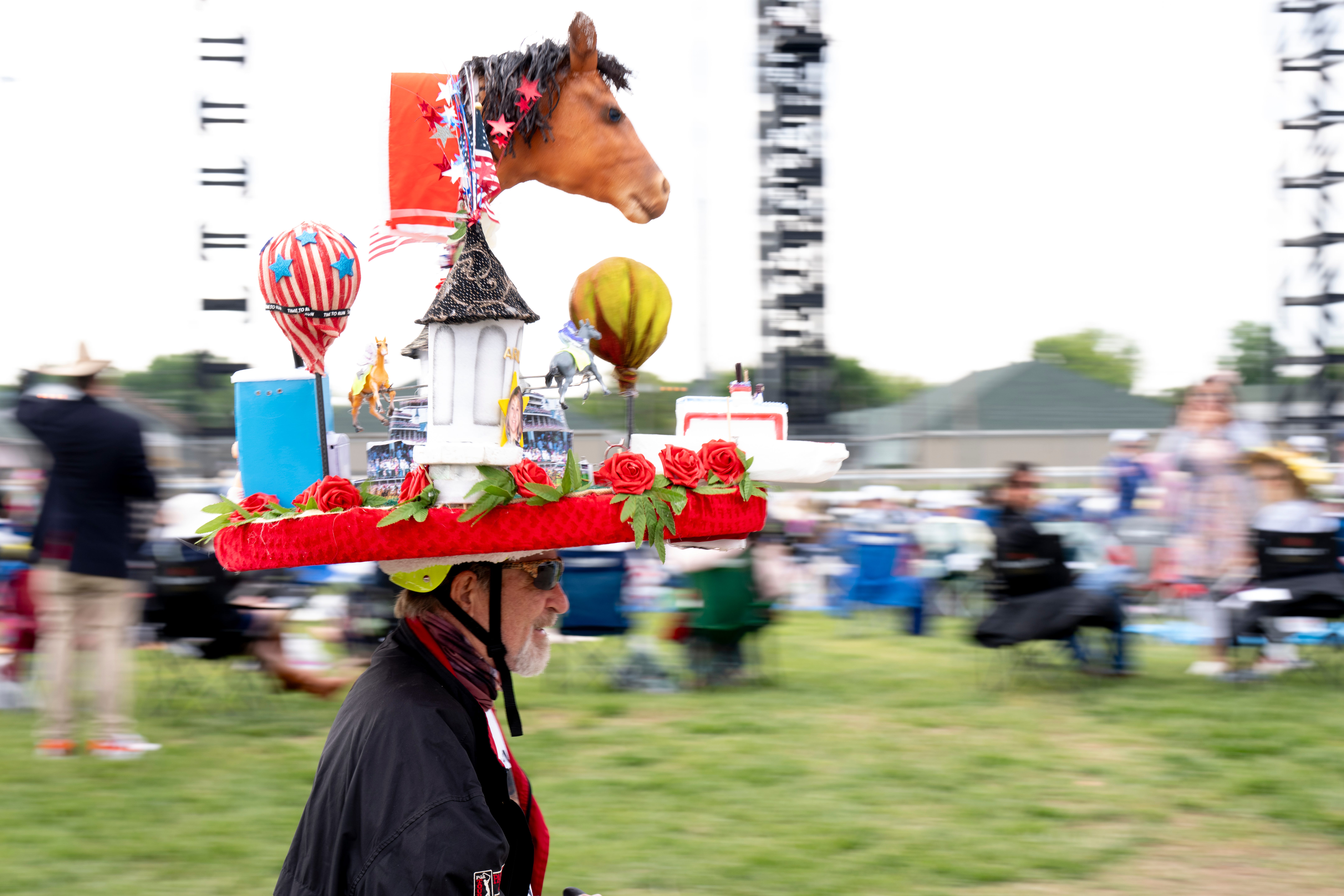 Celebrity sightings and standout fashion highlight the 2026 Kentucky Derby
