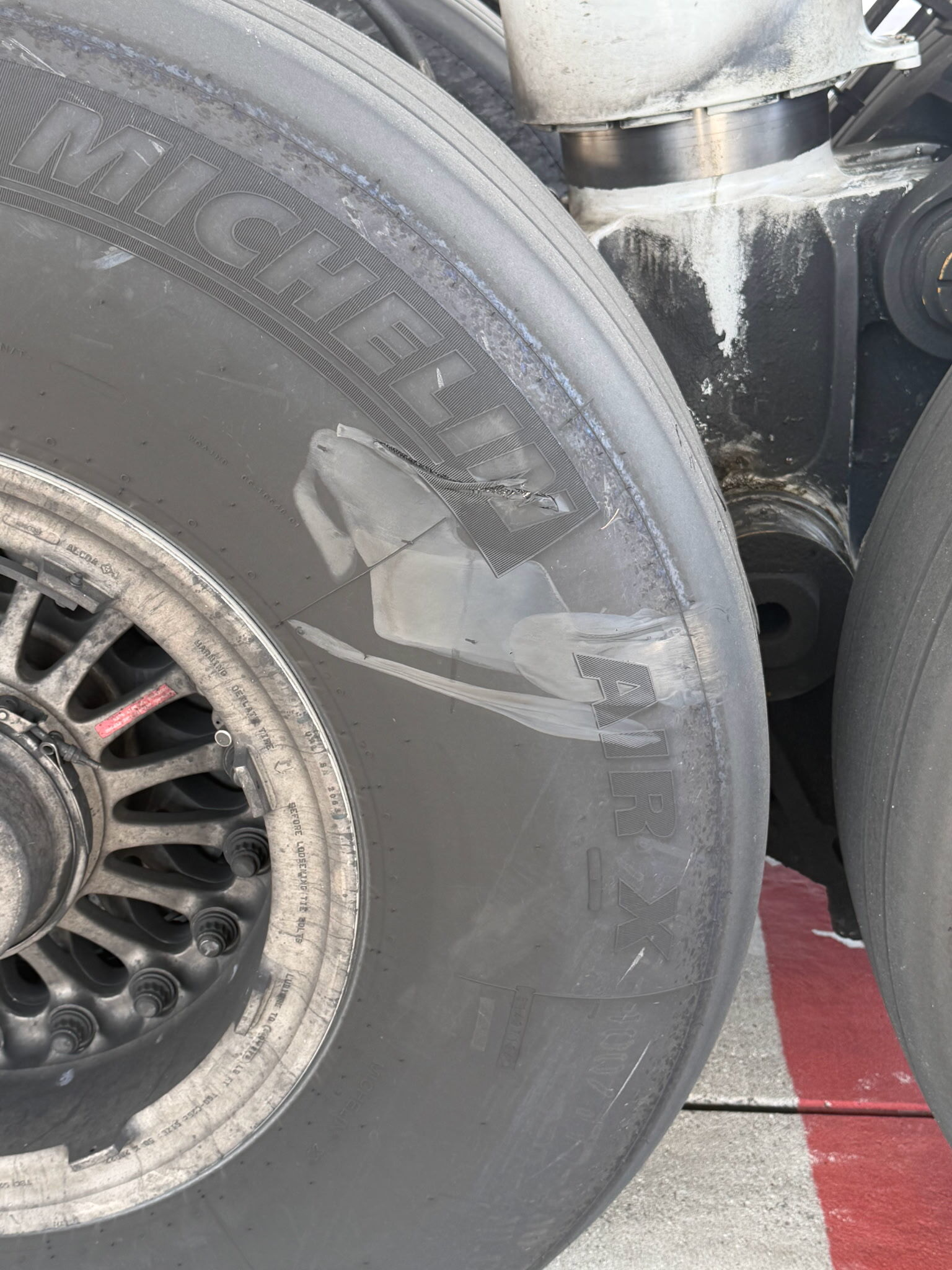 Video shows United flight hit truck on New Jersey Turnpike – NBC 7 San ...