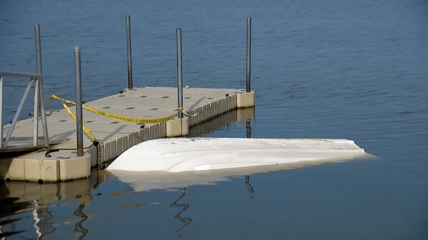 Image of a capsized boat in Alvarado.