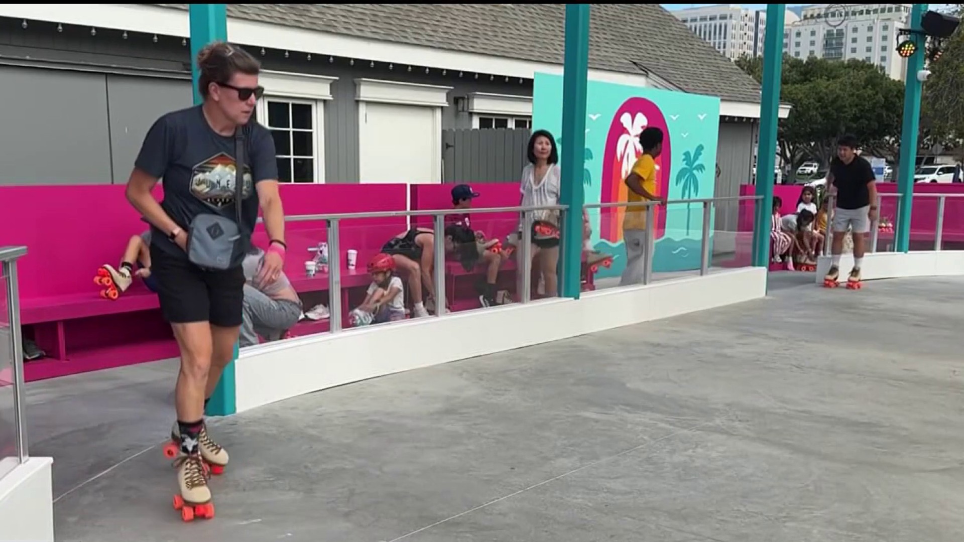 Ringer's Roller Rink opens in new Seaport Village location – NBC 7