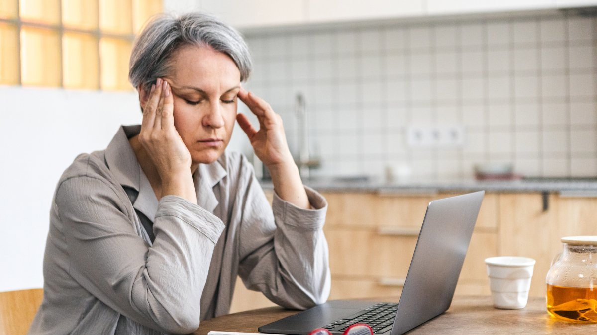 The No. 1 sign your stress is turning into a chronic condition, per an internal medicine doctor