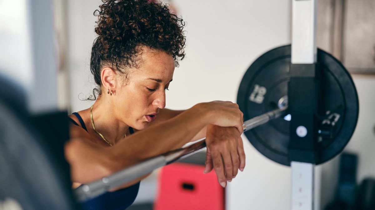 Do fasted workouts lead to more weight loss? Dietitians break down the fitness trend