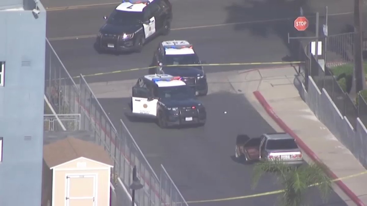 San Diego police shoot, injure person in suspected stolen car stop in San Ysidro
