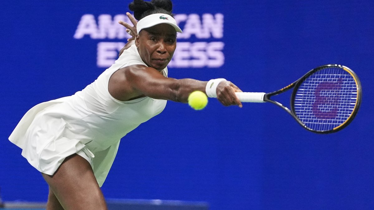 Venus Williams bows out of her 26th U.S. Open with a 1st-round loss to Sofia Kenin