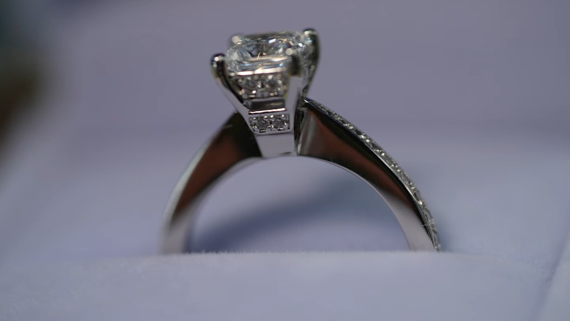nbcsandiego.com - Sergio Flores - Man says $417 ring sold online as 14K gold tested as mostly copper