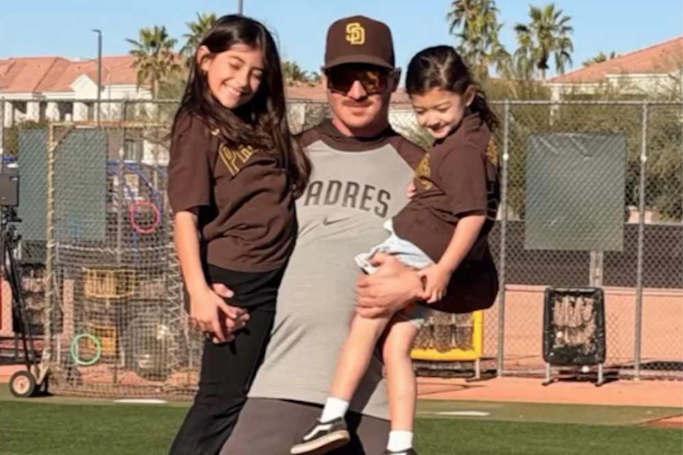 San Diego Padres minor-league catching coordinator detained by ICE in Texas