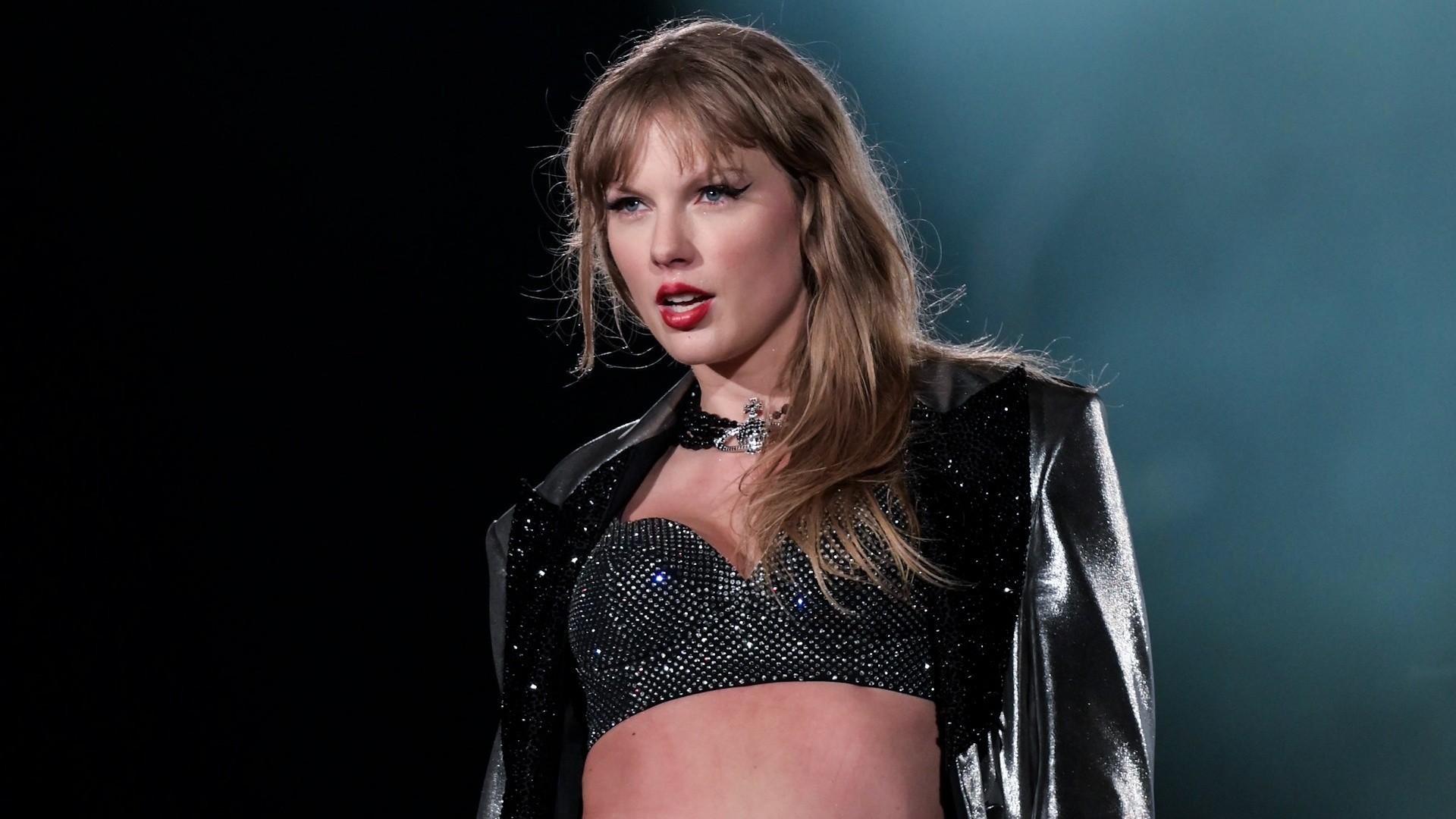 Taylor Swift becomes the most-awarded artist in VMA history – NBC