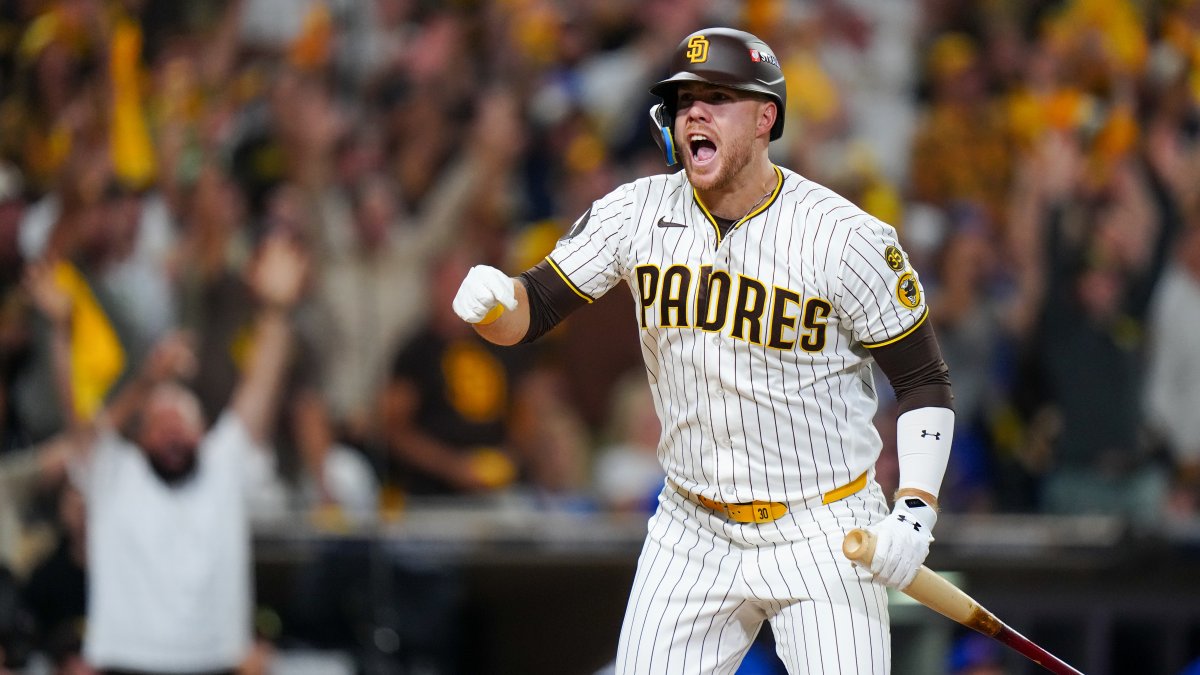 Holy Sweeps! Gavin Sheets monster home run helps Padres beat Cubs in NL Wild Card series