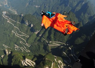 Calif. Wingsuit Flier's Body Trapped After Deadly Cliff Jump
