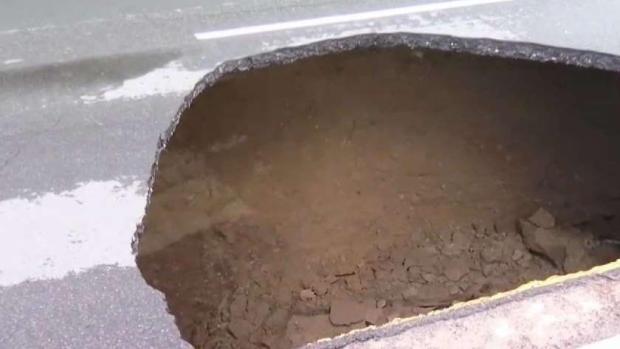 Lane Wide Sinkhole Opens Up Outside Rancho Penasquitos