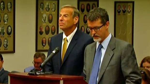 Images: Mayor Under Fire