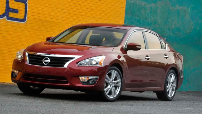 Nissan Recalls 2013 Altimas For Hood Latch Problem Nbc 7 San Diego