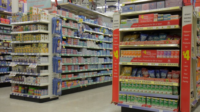US Economic Growth Slows, But Consumer Spending Surges