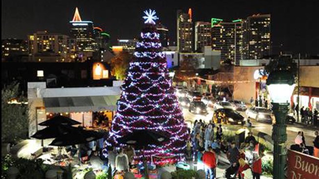 chargers make unexpected kicking change little italy association - How Does Italy Celebrate Christmas chargers make unexpected kicking change little italy association - How Does Italy Celebrate Christmas