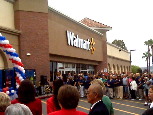 wal mart supercenter opens doors nbc 7 san diego walmart chula vista