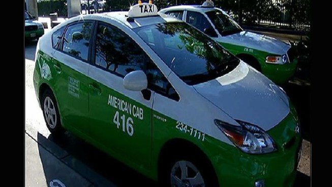 Cab San Diego >> Green Cabs Roll Into Sd Airport Nbc 7 San Diego Cab San Diego >> Green Cabs Roll Into Sd Airport Nbc 7 San Diego